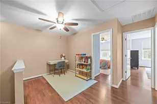 621 Oakfield Tr, Mebane, NC 27302 - Photo 15