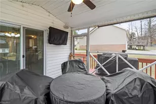 11 Collin Ln, Thomasville, NC 27360 - Photo 33