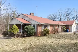 5695 Reynolda Rd, Winston-Salem, NC 27106 - Photo 3