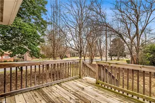 2820 Lansdowne Dr, Winston-Salem, NC 27103 - Photo 3