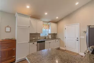 6729 Rollingwood Dr, Clemmons, NC 27012 - Photo 11