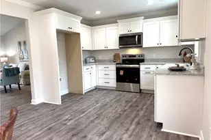 186 Holland Ln, Thomasville, NC 27360 - Photo 3