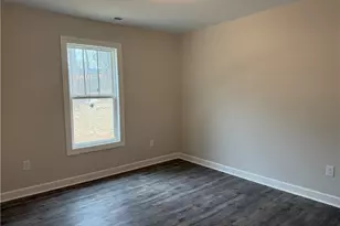 186 Holland Ln, Thomasville, NC 27360 - Photo 15