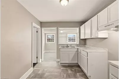 829 W Terrell Street, Greensboro, NC 27406 - Photo 15