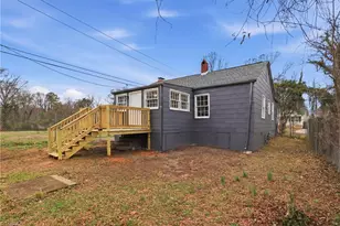 829 W Terrell St, Greensboro, NC 27406 - Photo 21