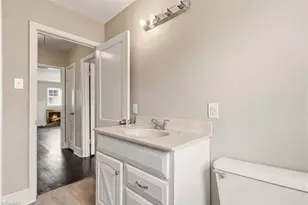 829 W Terrell St, Greensboro, NC 27406 - Photo 9