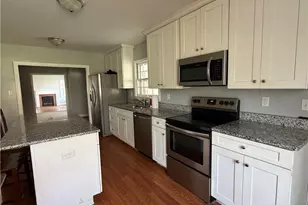 1142 Manning St, Eden, NC 27288 - Photo 9