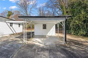 806 Larkwood Dr, Greensboro, NC 27410 - Photo 35