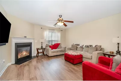 1214 Waterlyn Drive, Greensboro, NC 27405 - Photo 5