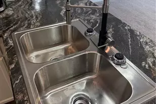 113 Hill St, Jonesville, NC 28642 - Photo 5