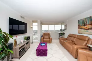 1101 Elm St, Greensboro, NC 27401 - Photo 5