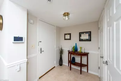 1101 Elm Street #1101, Greensboro, NC 27401 - Photo 3