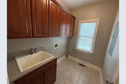 2528 North Beech Lane, Greensboro, NC 27455 - Photo 13