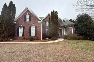 2528 N Beech Ln, Greensboro, NC 27455 - Photo 1