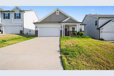 940 Bloomington Way, High Point, NC 27265 - Photo 3