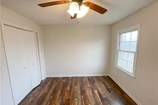 2202 Huntington Rd, Burlington, NC 27215 - Photo 11