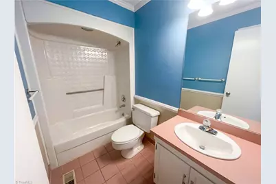 2202 Huntington Road #F1, Burlington, NC 27215 - Photo 15