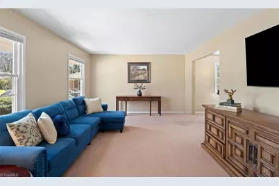 860 Duckview Court, Winston-Salem, NC 27106 - Photo 5