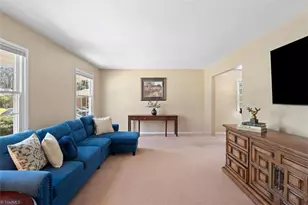 860 Duckview Ct, Winston-Salem, NC 27106 - Photo 5