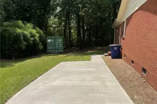 860 Duckview Ct, Winston-Salem, NC 27106 - Photo 15