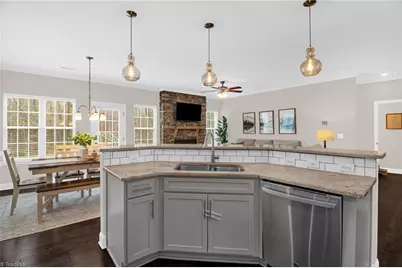 2502 Redwood Hill Court, Kernersville, NC 27284 - Photo 7