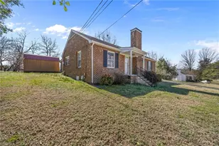 1947 Lower Hopedale Rd, Burlington, NC 27217 - Photo 3