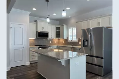 1206 Suzanne Lane, Lexington, NC 27295 - Photo 5