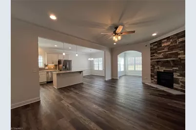 1206 Suzanne Lane, Lexington, NC 27295 - Photo 3