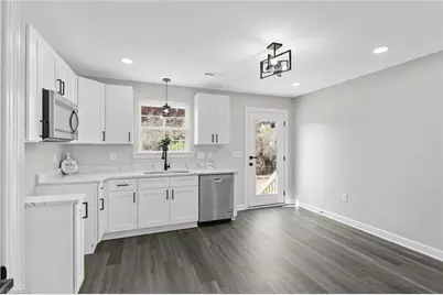 821 Bridge Street, Eden, NC 27288 - Photo 11