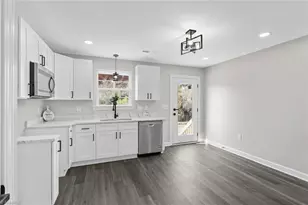 821 Bridge St, Eden, NC 27288 - Photo 11