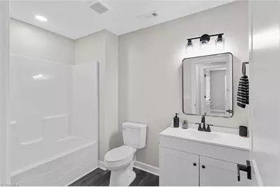 821 Bridge Street, Eden, NC 27288 - Photo 23