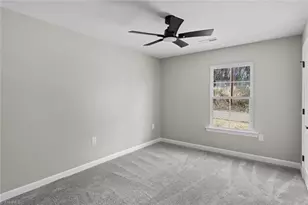 819 Bridge St, Eden, NC 27288 - Photo 25