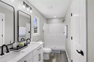 819 Bridge St, Eden, NC 27288 - Photo 19