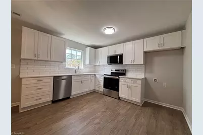 1404 Ardmore Drive, Greensboro, NC 27401 - Photo 3