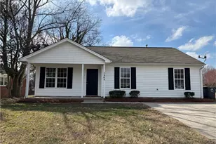 1404 Ardmore Dr, Greensboro, NC 27401 - Photo 1