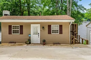 718 Lake Drive 9, Lexington, NC 27292 - Photo 1