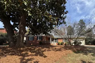 3315 Paddington Ln, Winston-Salem, NC 27106 - Photo 3