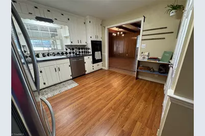 3315 Paddington Lane, Winston-Salem, NC 27106 - Photo 9