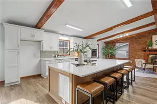 210 Parkway Ave, High Point, NC 27262 - Photo 3