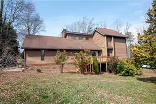 512 Forest Ln, Yadkinville, NC 27055 - Photo 1