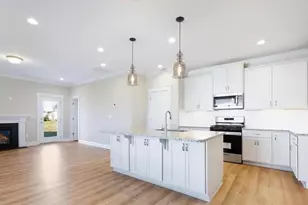 532 Valentine Ct, Graham, NC 27253 - Photo 5