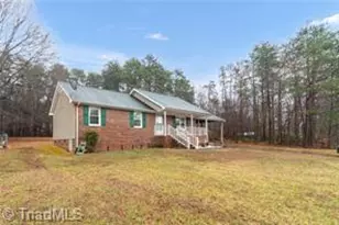 516 John St, Eden, NC 27288 - Photo 1