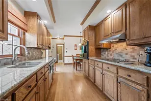 3901 Coltswood Dr, Greensboro, NC 27406 - Photo 7