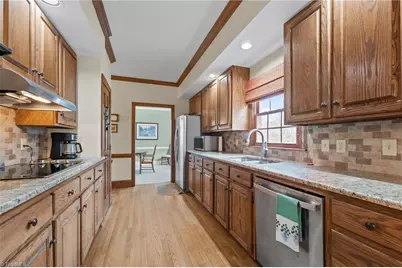 3901 Coltswood Drive, Greensboro, NC 27406 - Photo 9