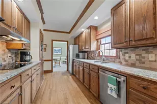 3901 Coltswood Dr, Greensboro, NC 27406 - Photo 9