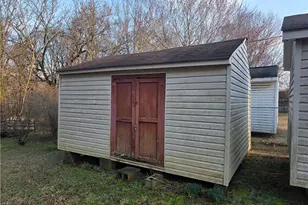 614 Bryant St, Eden, NC 27288 - Photo 11