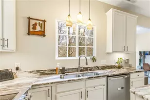 1664 Olivers Crossing Cir, Winston-Salem, NC 27127 - Photo 9