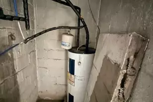 225 S Hamilton St, Eden, NC 27288 - Photo 13