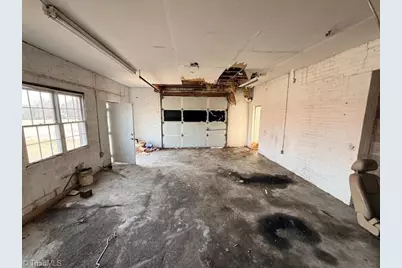 225 S Hamilton Street, Eden, NC 27288 - Photo 9