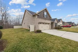 2453 Glenkirk Dr, Burlington, NC 27215 - Photo 33